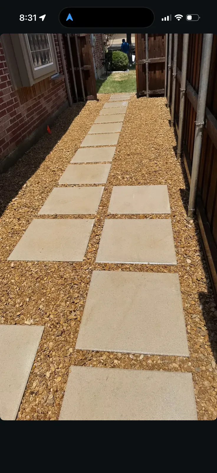 Golden gravel walkway screenshot