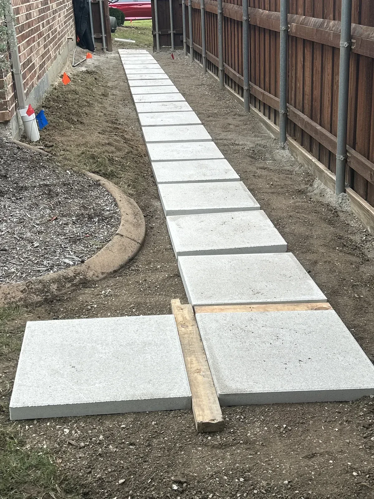 Long side yard stepping stone layout